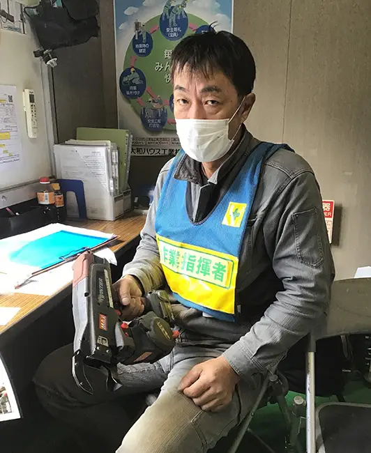 ☆もっとスピードが欲しい。ペースが乗ってくると機械が追いつかない。 ミミが10ミリ以下になったらいい。 重さは今のままで充分。4台使ってる。1人1台で使用。